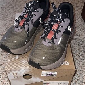 On Running Women’s Cloudrunner 2 Waterproof Sneakers sz 8 Tennis Shoe